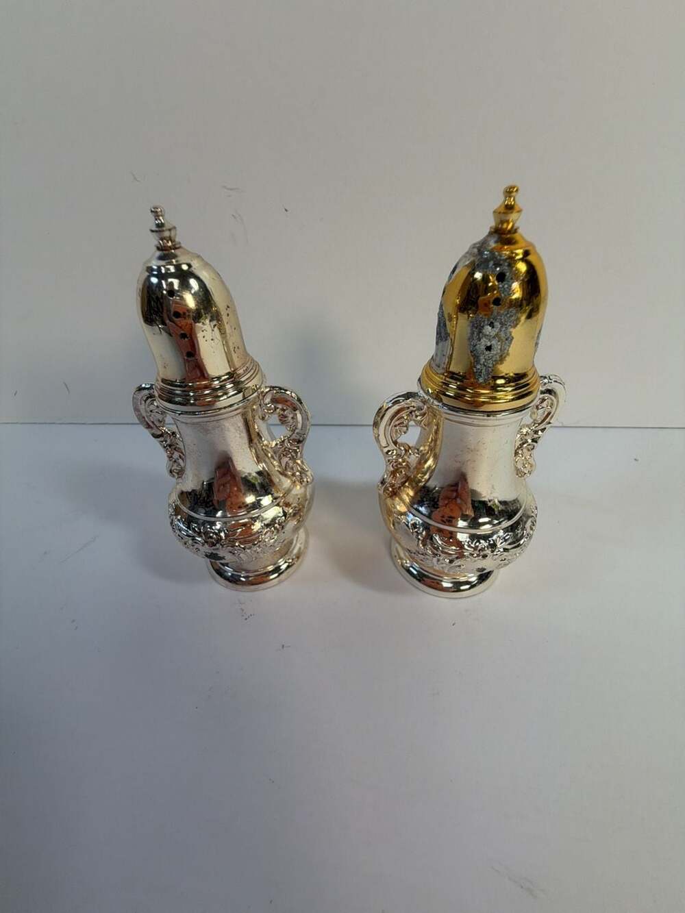 Vintage Towle EP Silver Plated Heavy Salt‎ & Pepper Shakers Set